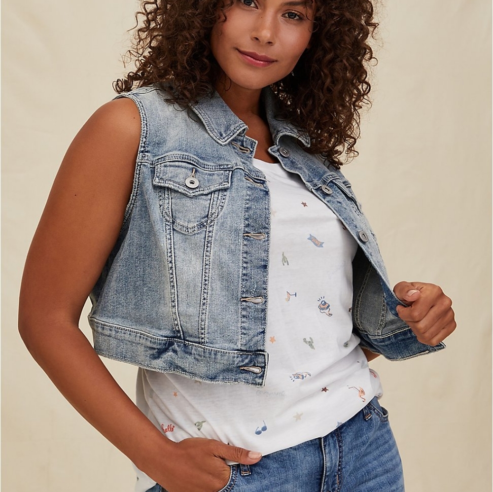 Torrid Size 2 Cropped Light Wash Denim/ Jean Vest